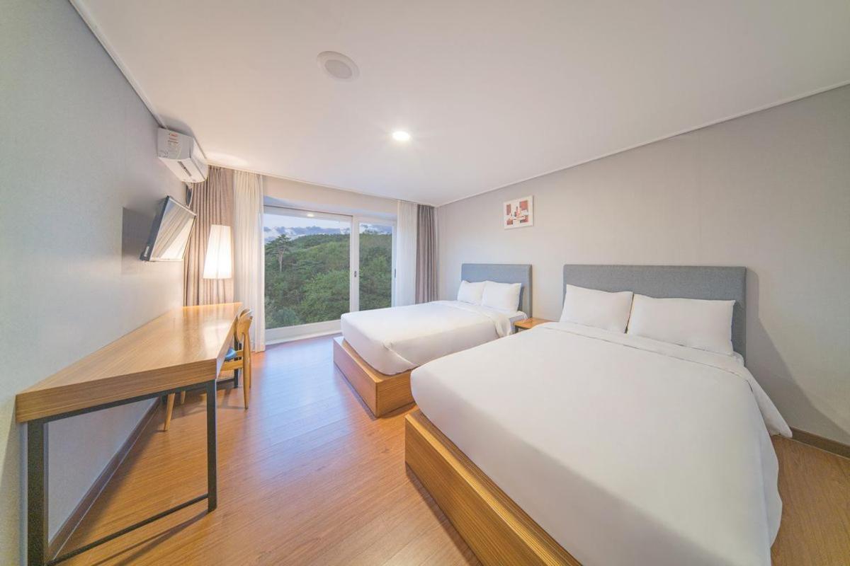 El Hotel Yangyang Bagian luar foto