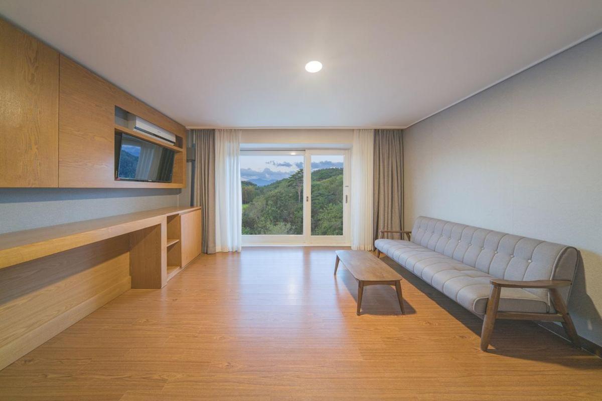 El Hotel Yangyang Bagian luar foto