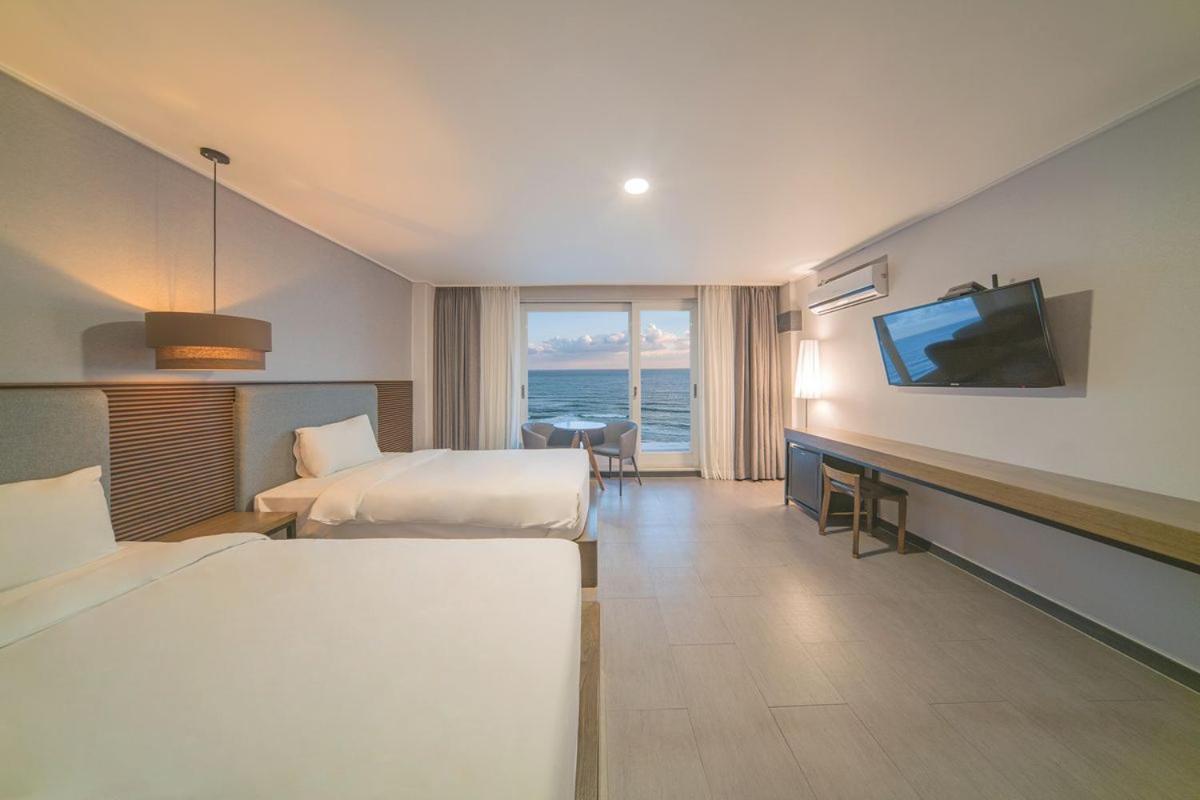 El Hotel Yangyang Bagian luar foto