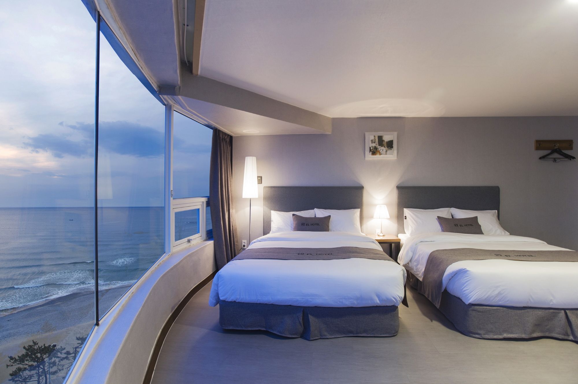 El Hotel Yangyang Bagian luar foto