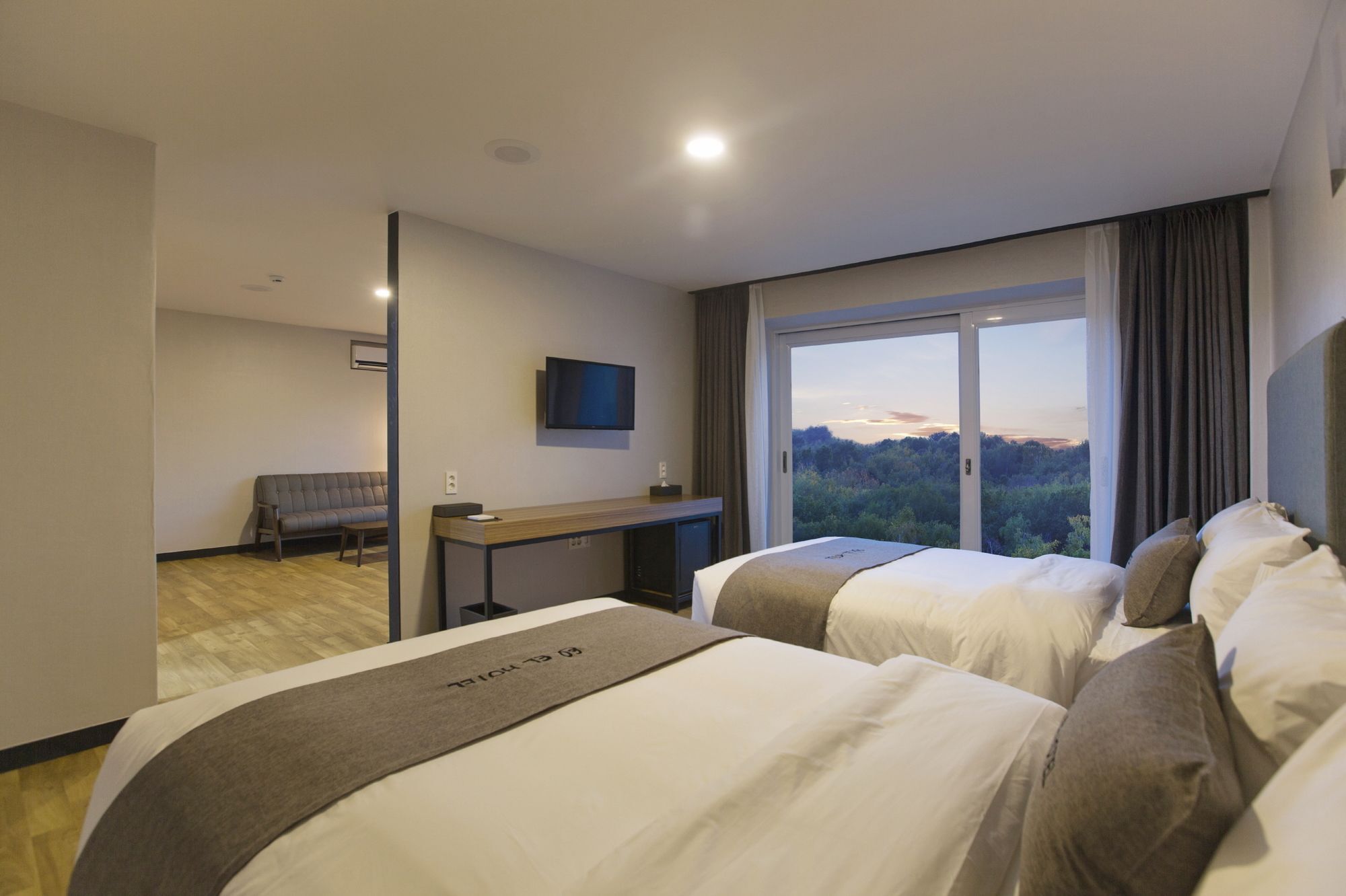 El Hotel Yangyang Bagian luar foto